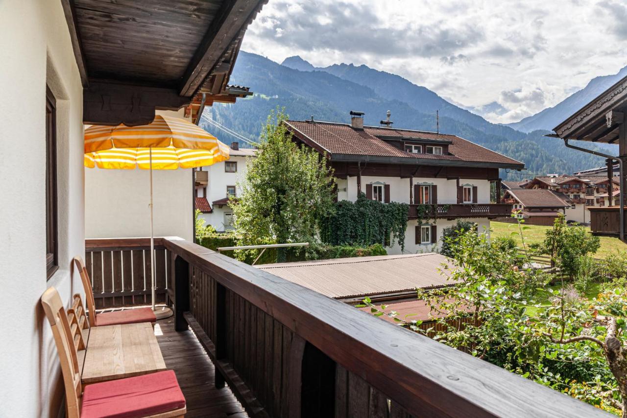 Ferienwohnung Galerie Kaiser Mayrhofen Buitenkant foto